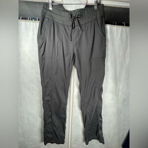 The North Face Women’s Aphrodite Pants Asphalt Grey Excellent Condition Size L